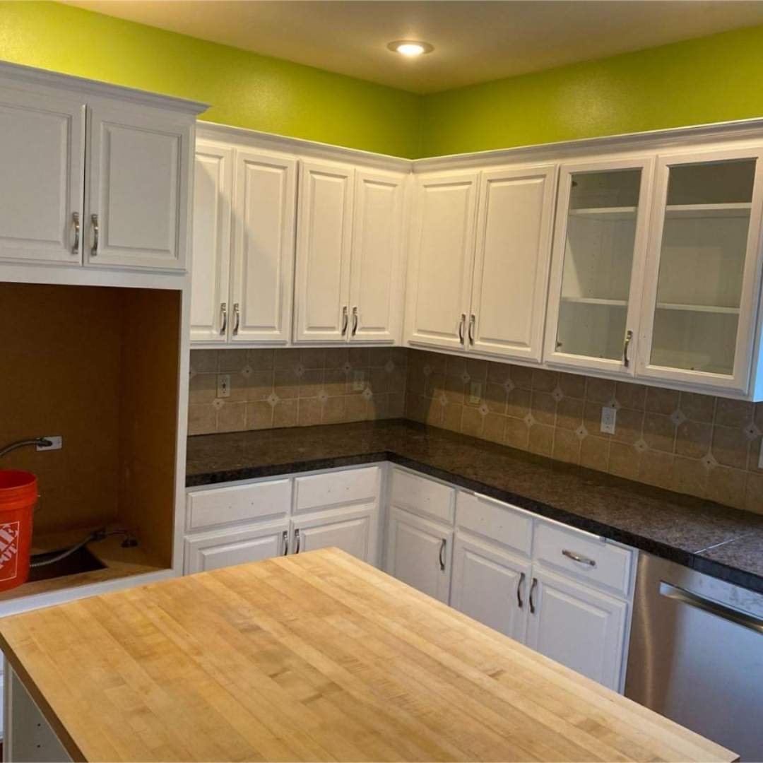 Cabinet Painting service in the area